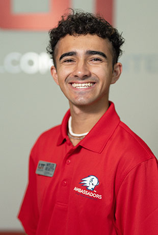 Display image of Roman Mendoza
